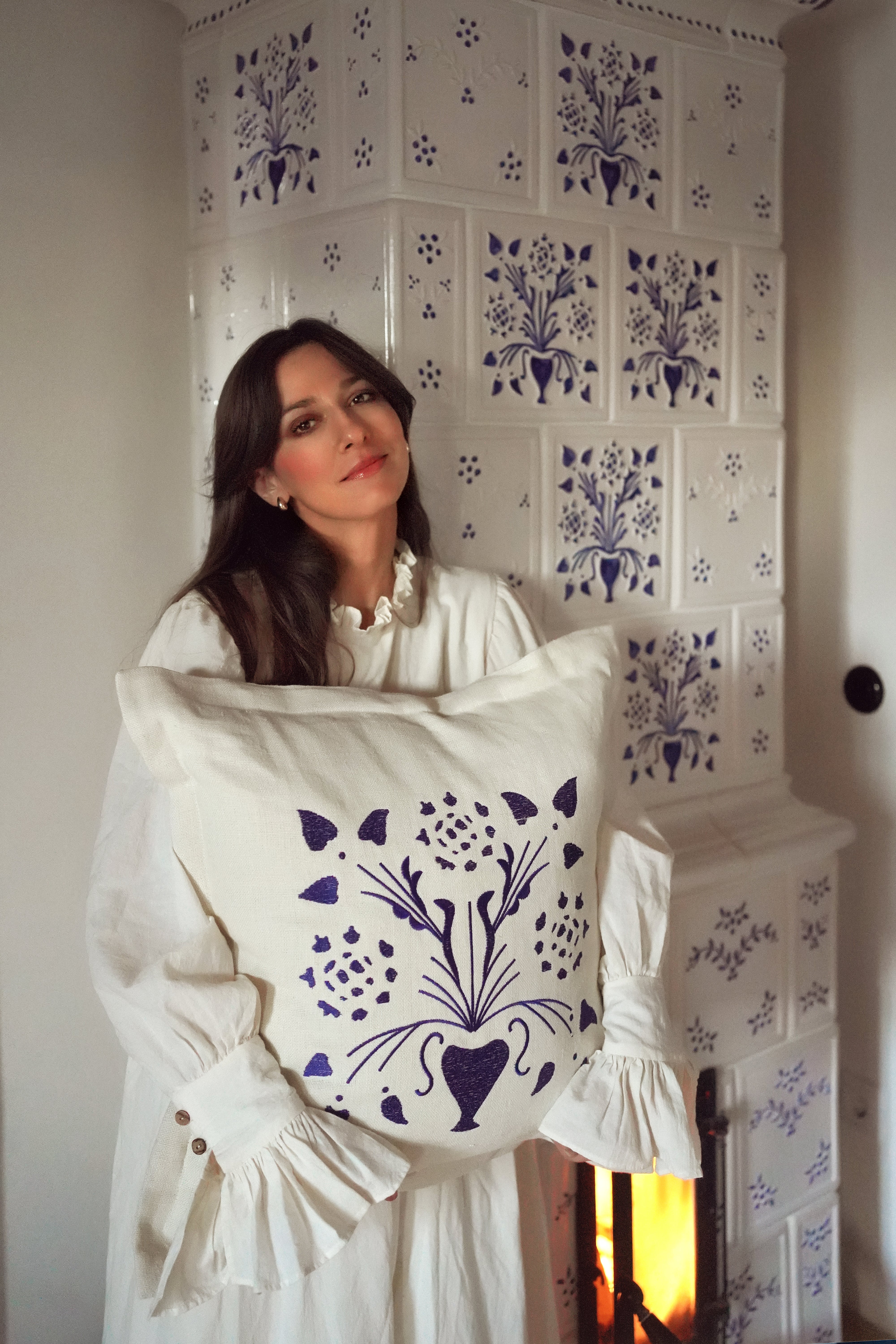 Față de pernă decorativă VAZĂ CU FLORI albastră 50x50