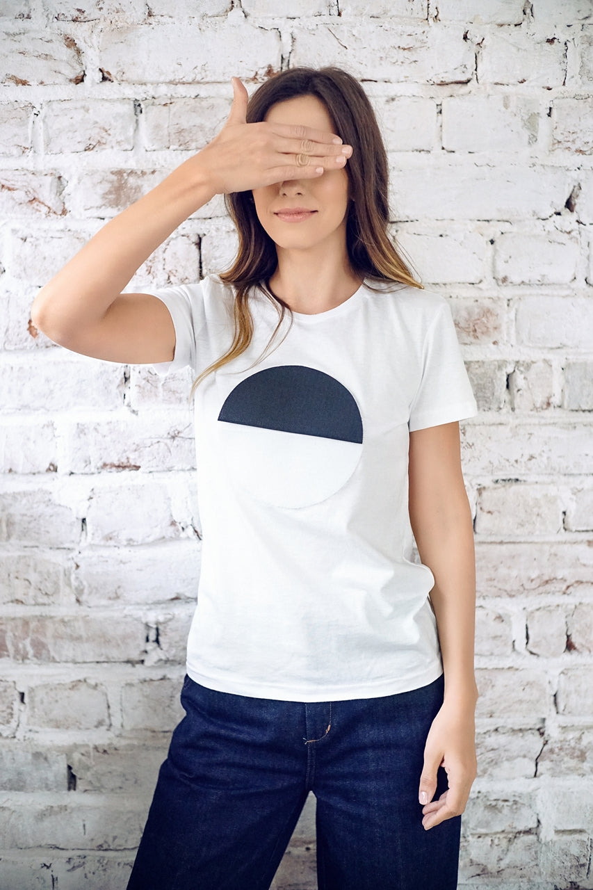 Moon Basic TSHIRT